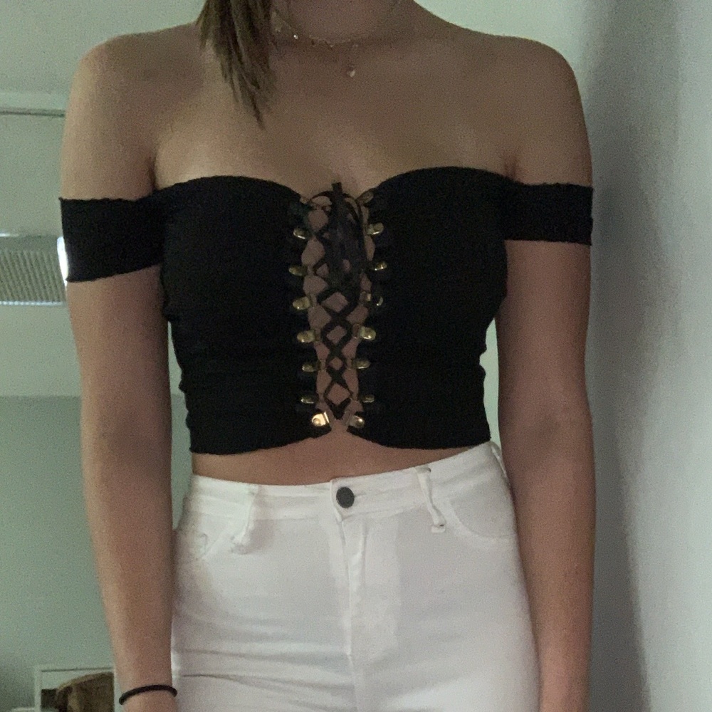 Lace up black crop top